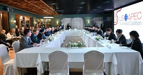 กลุ่มนักธุรกิจสหรัฐฯ US–APEC Business Coalition ชม “คนละครึ่งพลัส” ส่งเสริม digital payment กระตุ้นการบริโภค